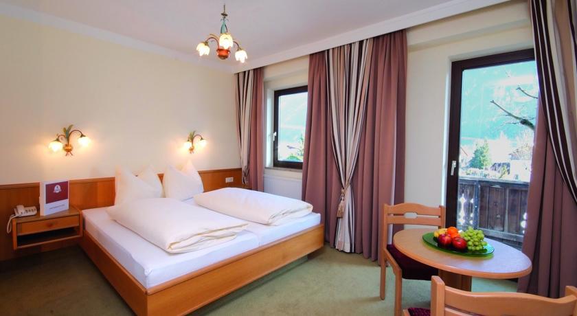 Hotel Zum Lamm Tarrenz Δωμάτιο φωτογραφία