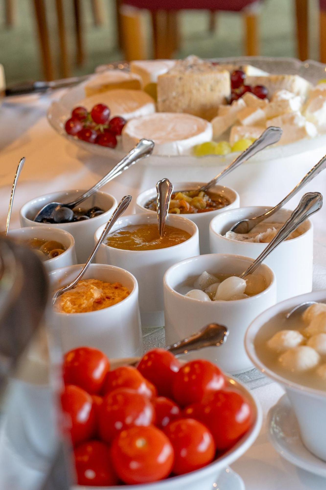 Hotel Zum Lamm Tarrenz Εξωτερικό φωτογραφία
