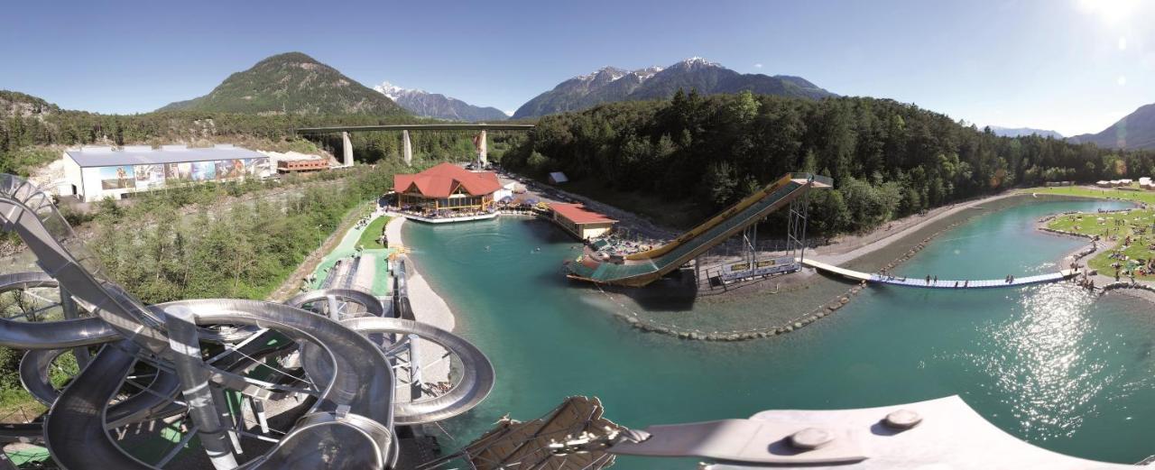 Hotel Zum Lamm Tarrenz Εξωτερικό φωτογραφία